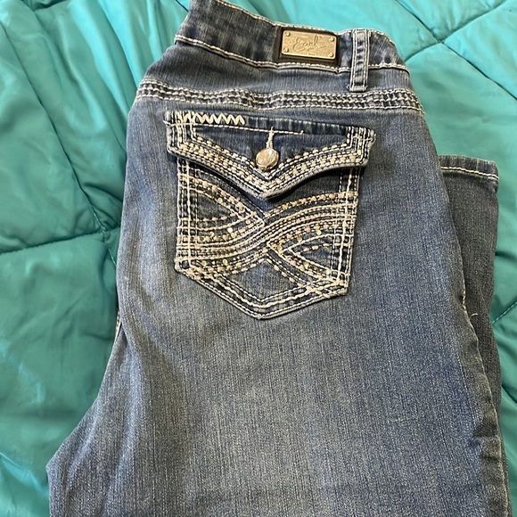 Capri pants - Picture 2 of 2